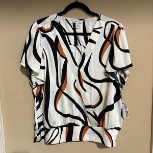 Nine West Banded Swirl Pattern Flutter Sleeve V-Neck Top - Black, White, Tan XXL